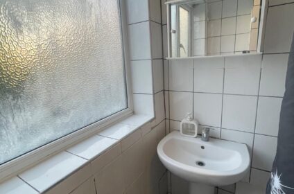 2 Bedroom First Floor Flat for rent